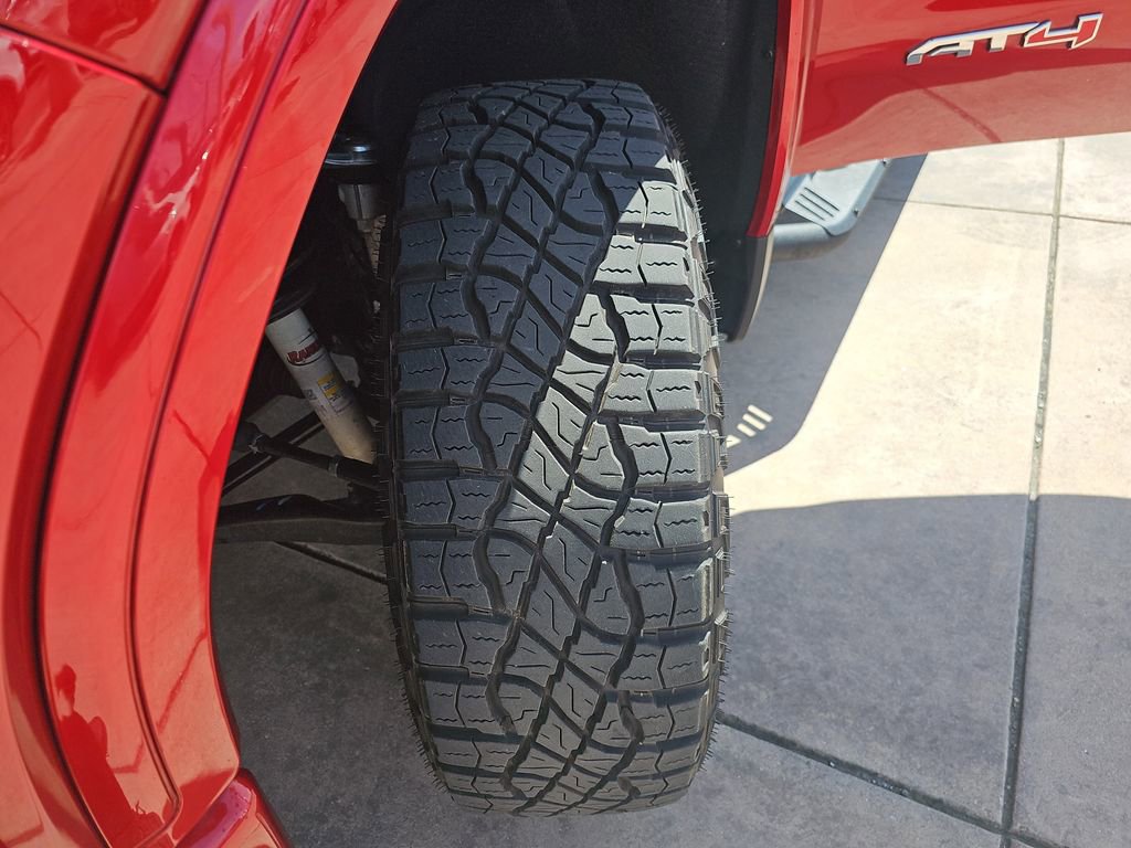 Used 2025 GMC Sierra 1500 AT4 w/ AT4 Premium Package image 36