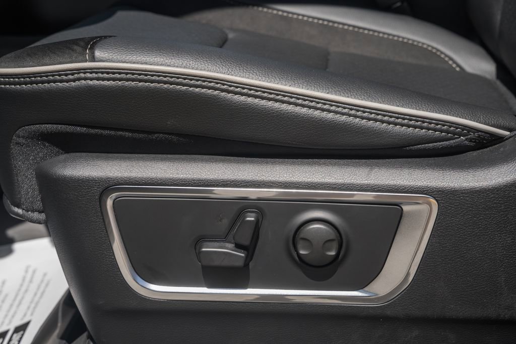 New 2026 RAM 1500 Laramie AWD/4WD image 42