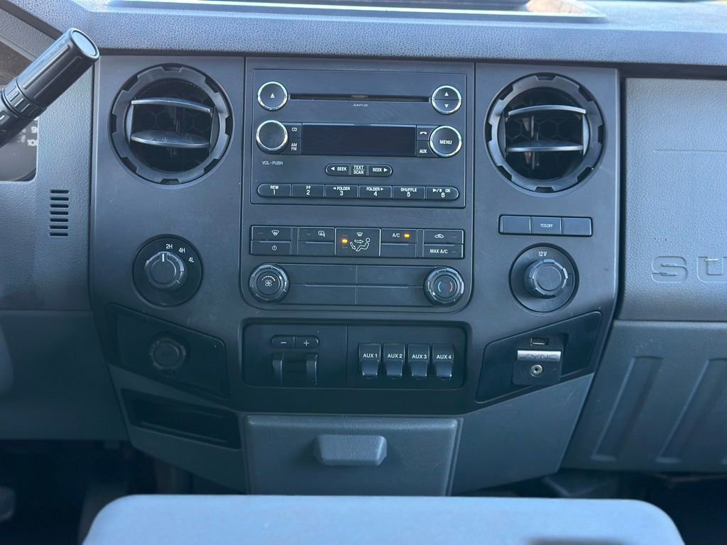 Used 2016 Ford F550 4x4 Crew Cab Super Duty w/ Power Equipment Group image 18