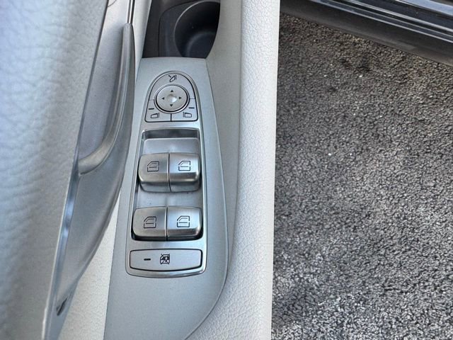 Certified 2021 Mercedes-Benz E 350 4MATIC Sedan image 21