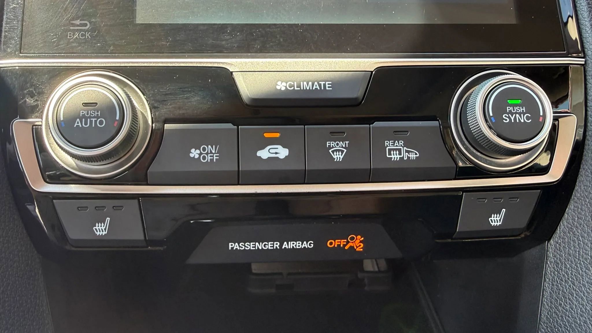 Used 2017 Honda Civic Touring image 19