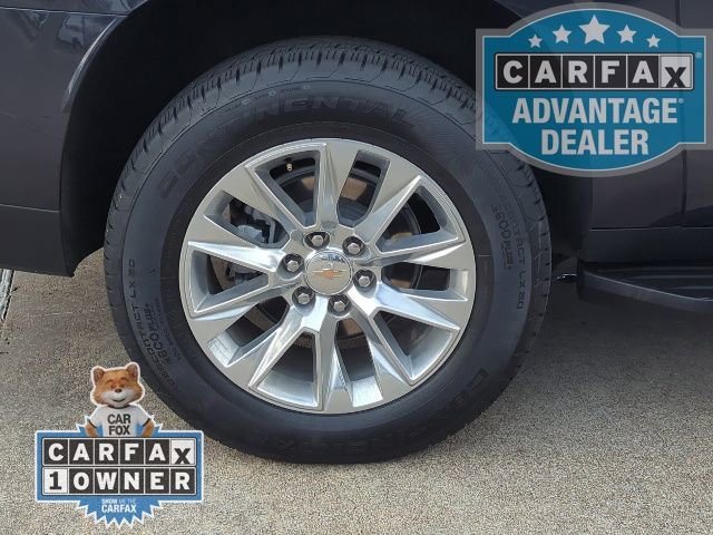 Used 2025 Chevrolet Suburban Premier RWD image 3