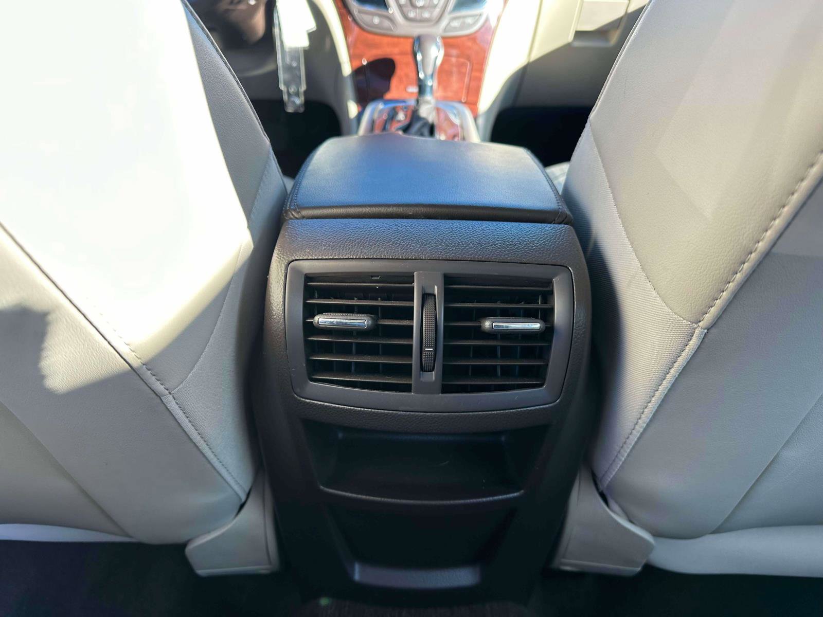 Used 2014 Buick Regal image 11