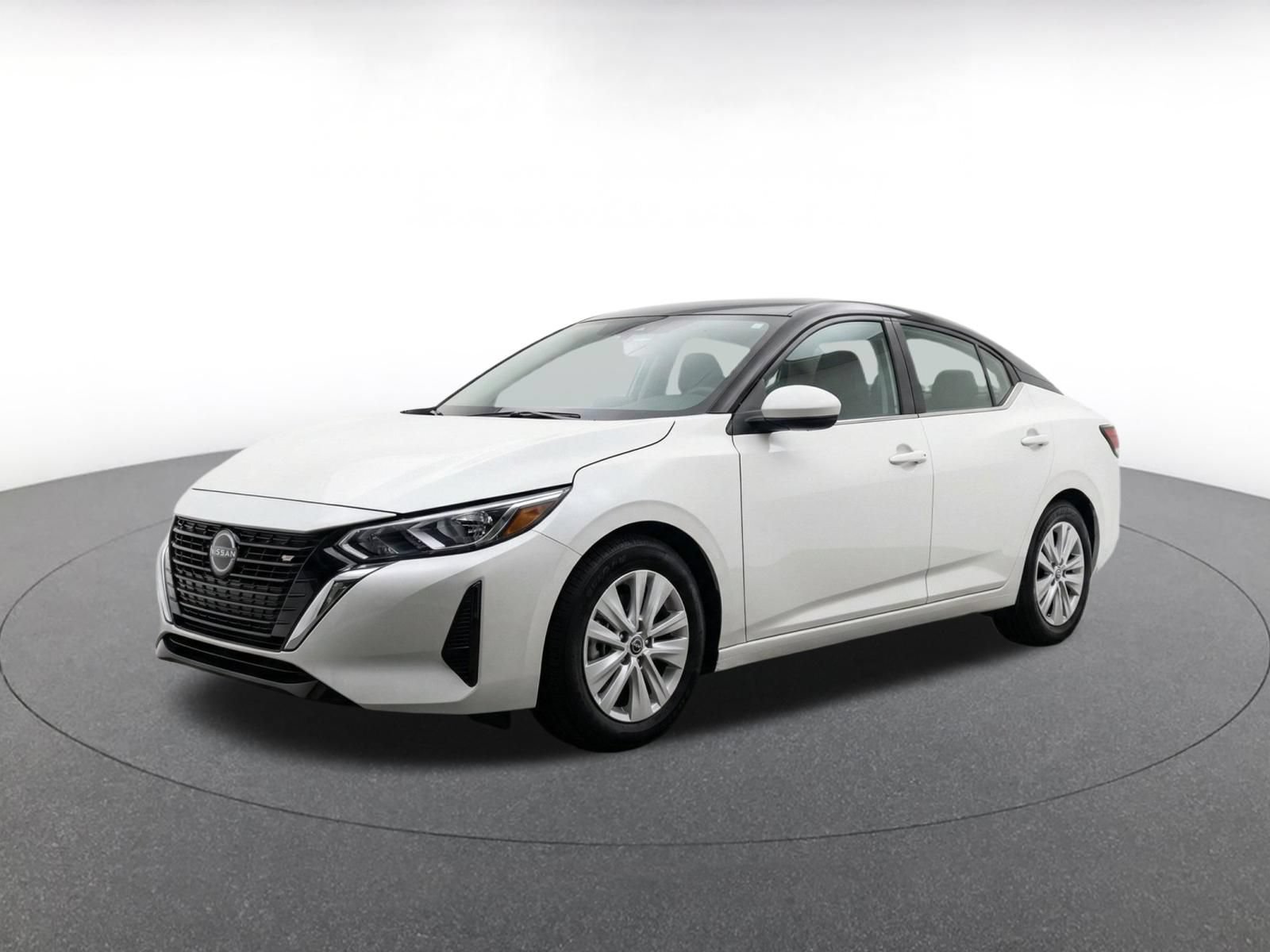 Used 2025 Nissan Sentra S FWD image 3