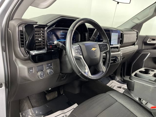 Used 2025 Chevrolet Silverado 1500 LT RWD image 21