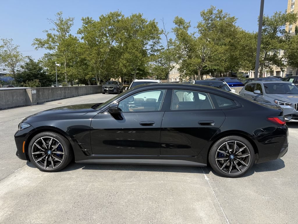 Used 2023 BMW i4 eDrive40 w/ M Sport Package RWD image 5
