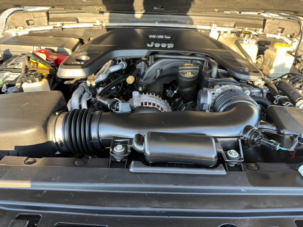 Used 2021 Jeep Gladiator Overland w/ Popular Equipment Package image 22