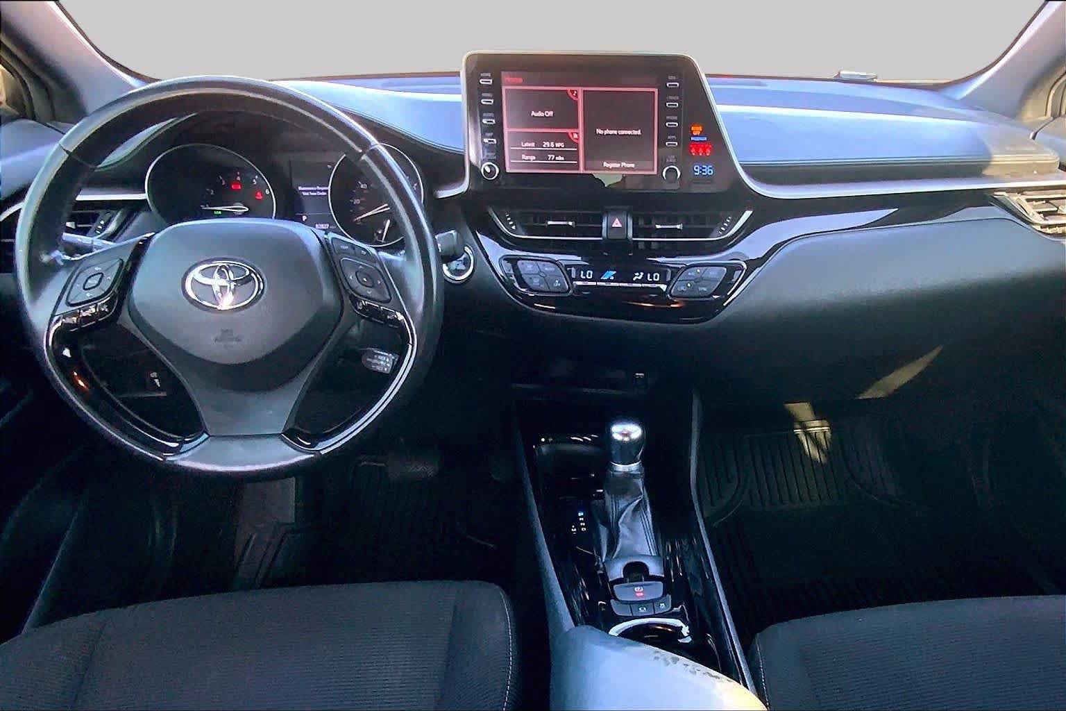 Used 2019 Toyota C-HR XLE FWD image 16