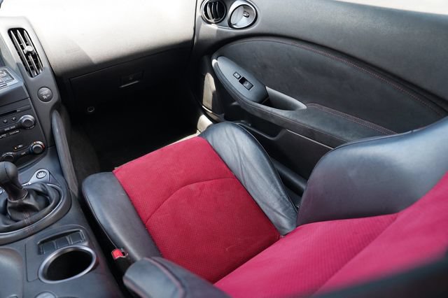 Used 2015 Nissan 370Z NISMO RWD image 20