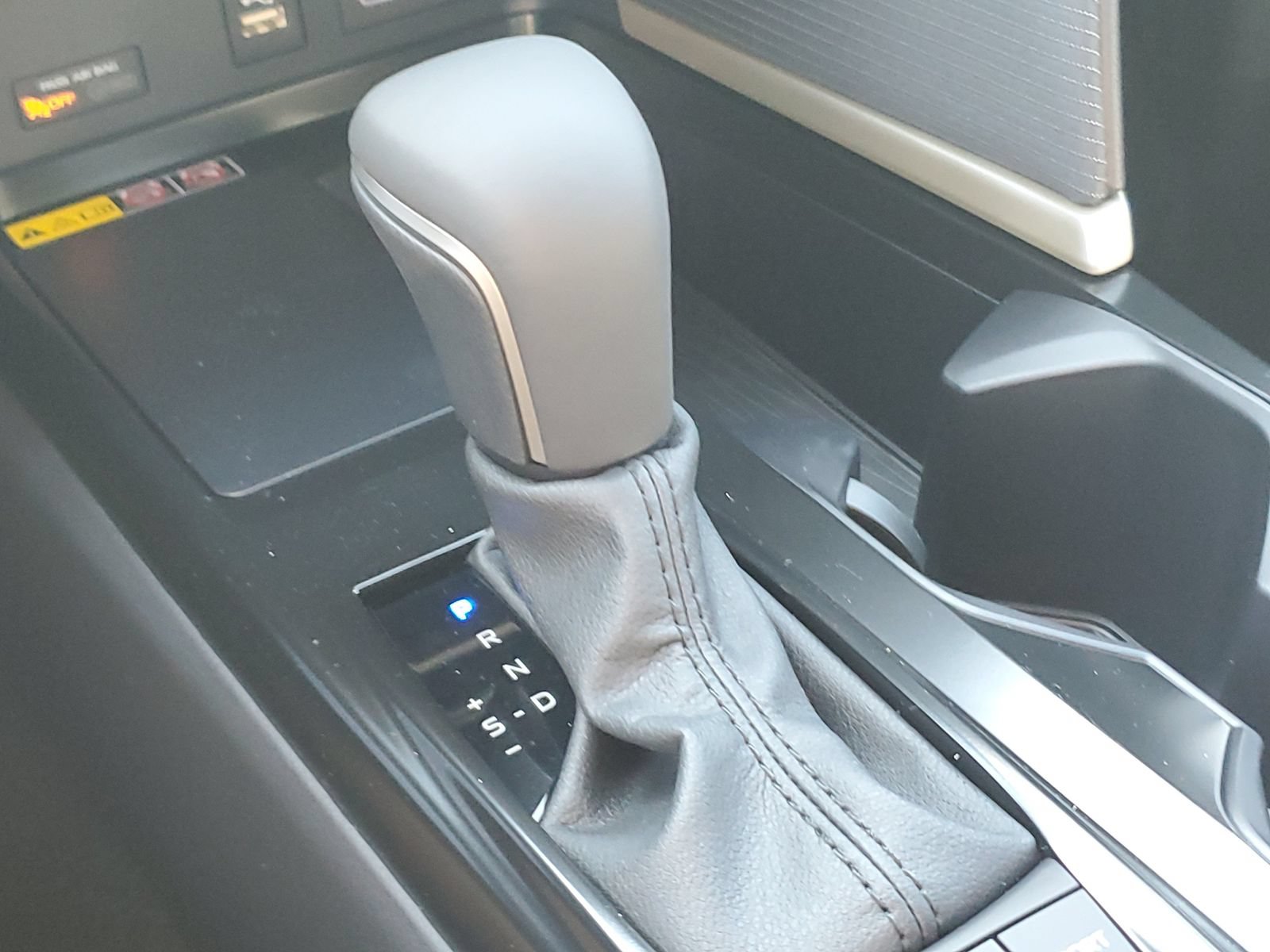 New 2026 Toyota Camry SE FWD image 30