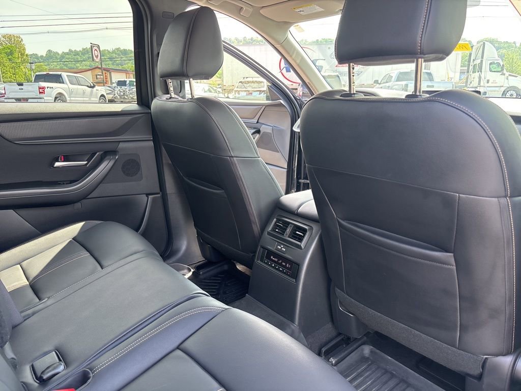 Used 2024 MAZDA CX-90 3.3 Turbo w/ Select Package AWD/4WD image 31