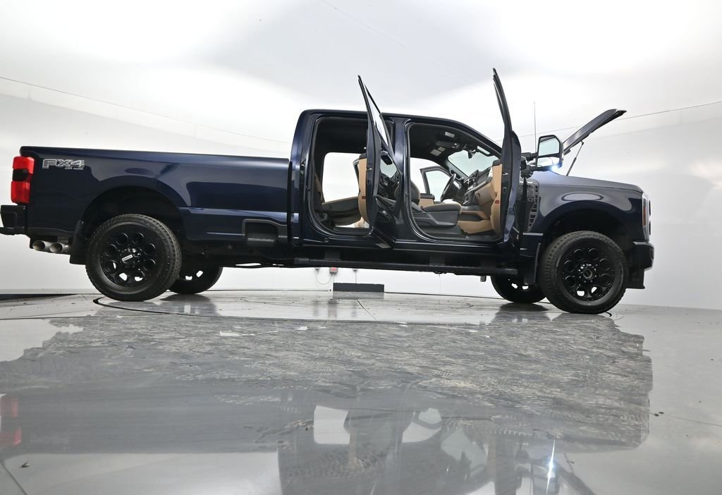 Used 2025 Ford F350 XLT w/ Black Appearance Package image 52