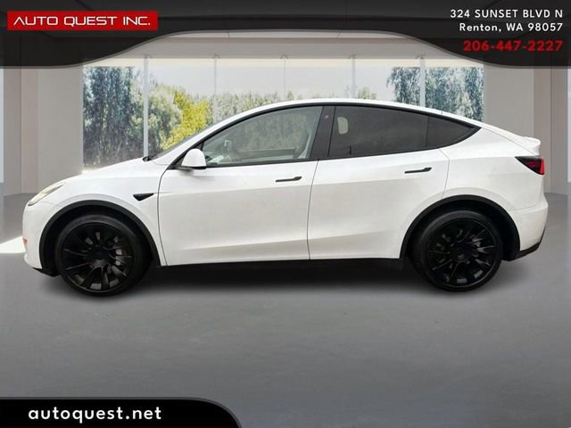Used 2020 Tesla Model Y Long Range image 8