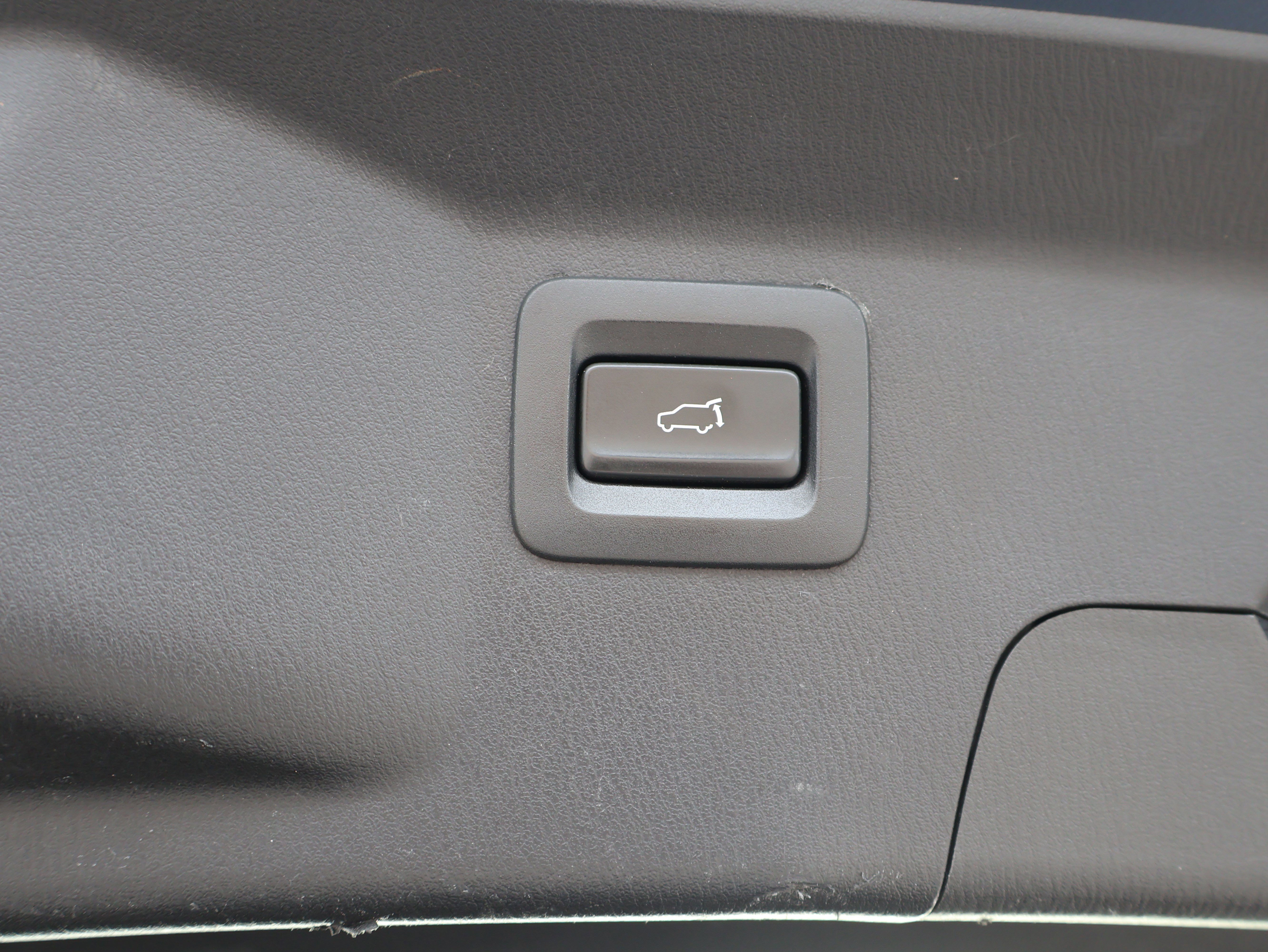 Used 2020 MAZDA CX-9 Touring image 18