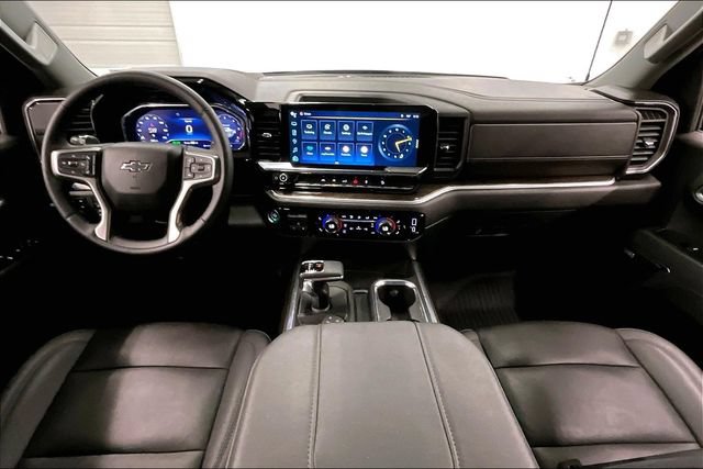 Used 2025 Chevrolet Silverado 1500 RST AWD/4WD image 18