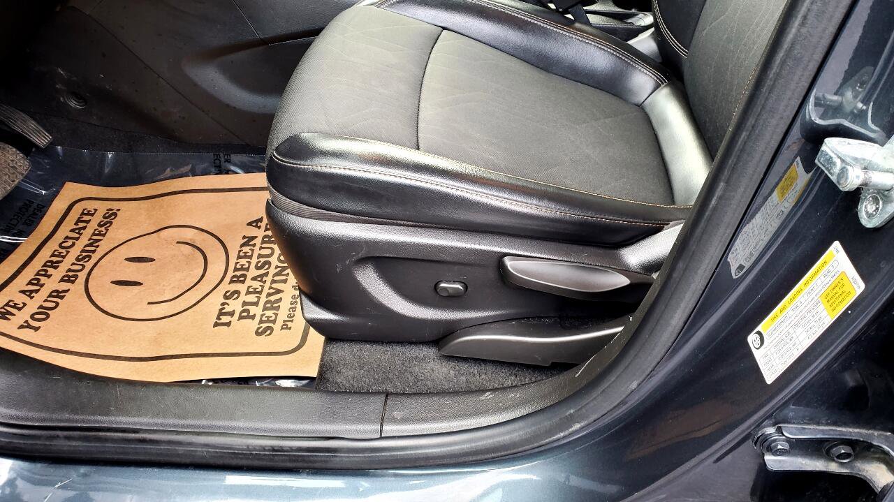 Used 2021 Chevrolet Trax LT image 14