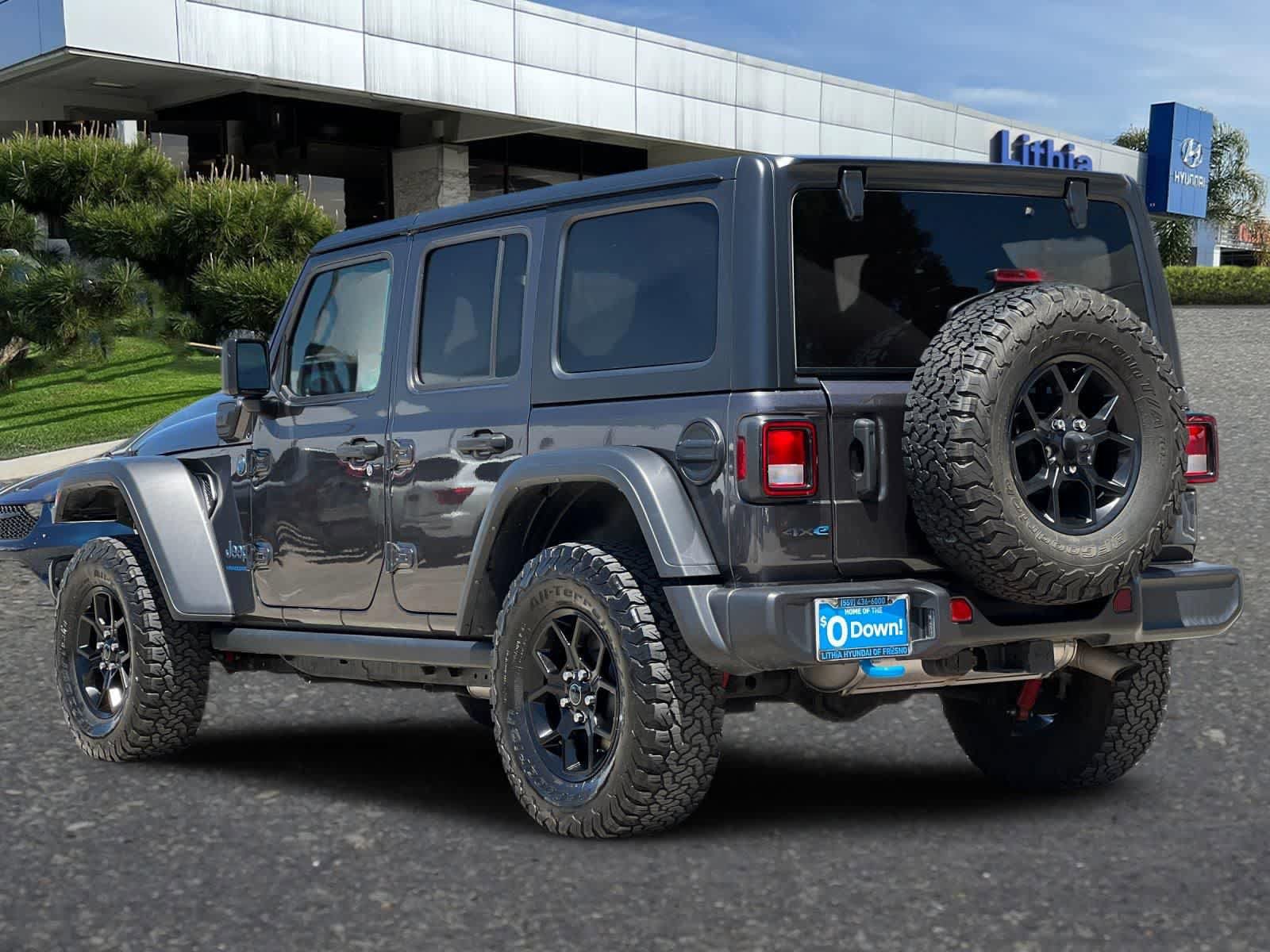 Used 2024 Jeep Wrangler Unlimited AWD/4WD image 7