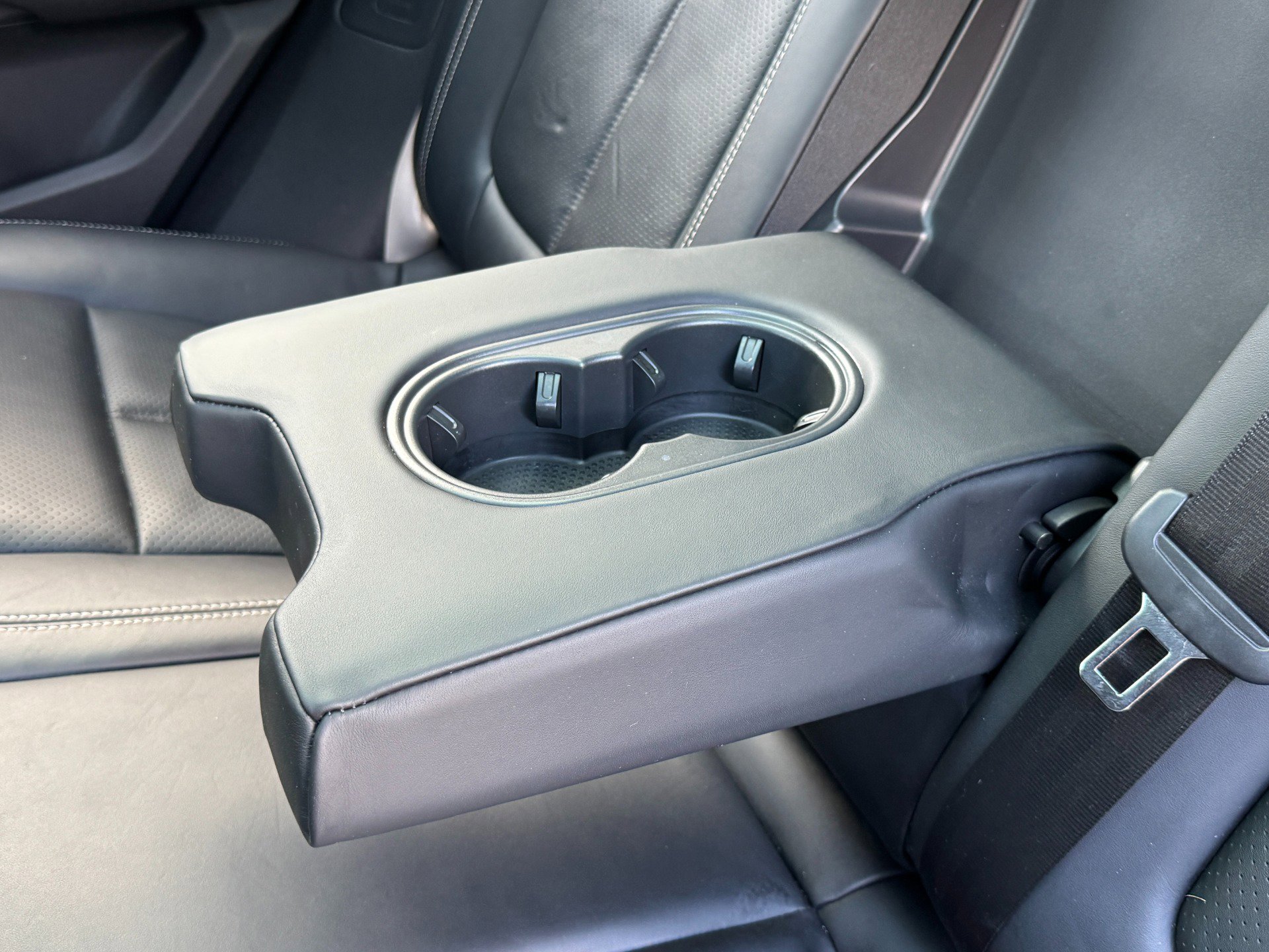 Used 2023 Porsche Macan image 51