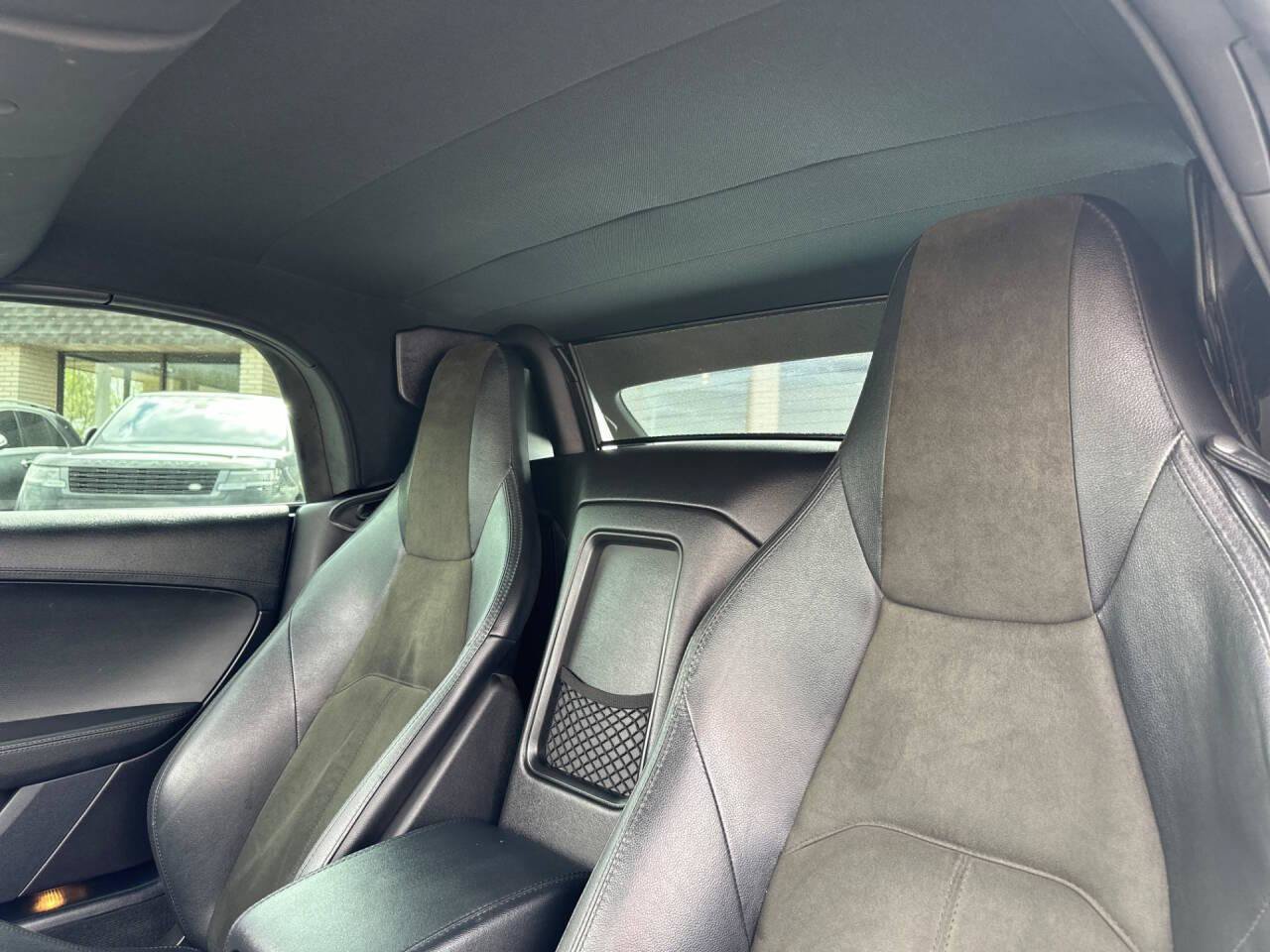 Used 2019 Jaguar F-TYPE Convertible RWD image 16