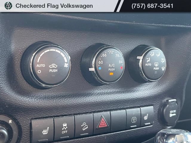 Used 2014 Jeep Wrangler Rubicon w/ Power Convenience Group AWD/4WD image 37