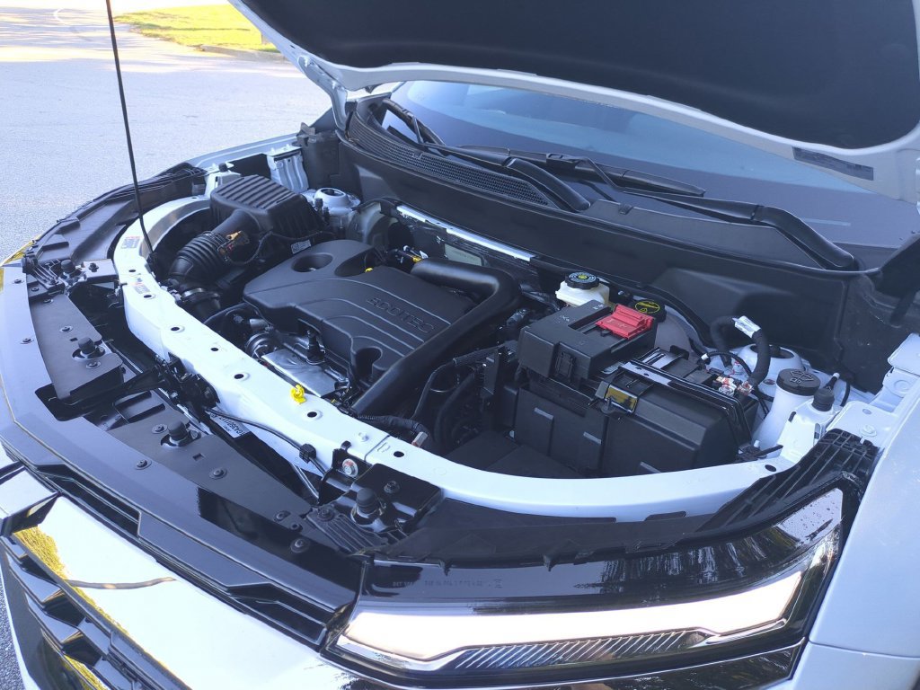 New 2027 Chevrolet Equinox ACTIV w/ Convenience Package III FWD image 37