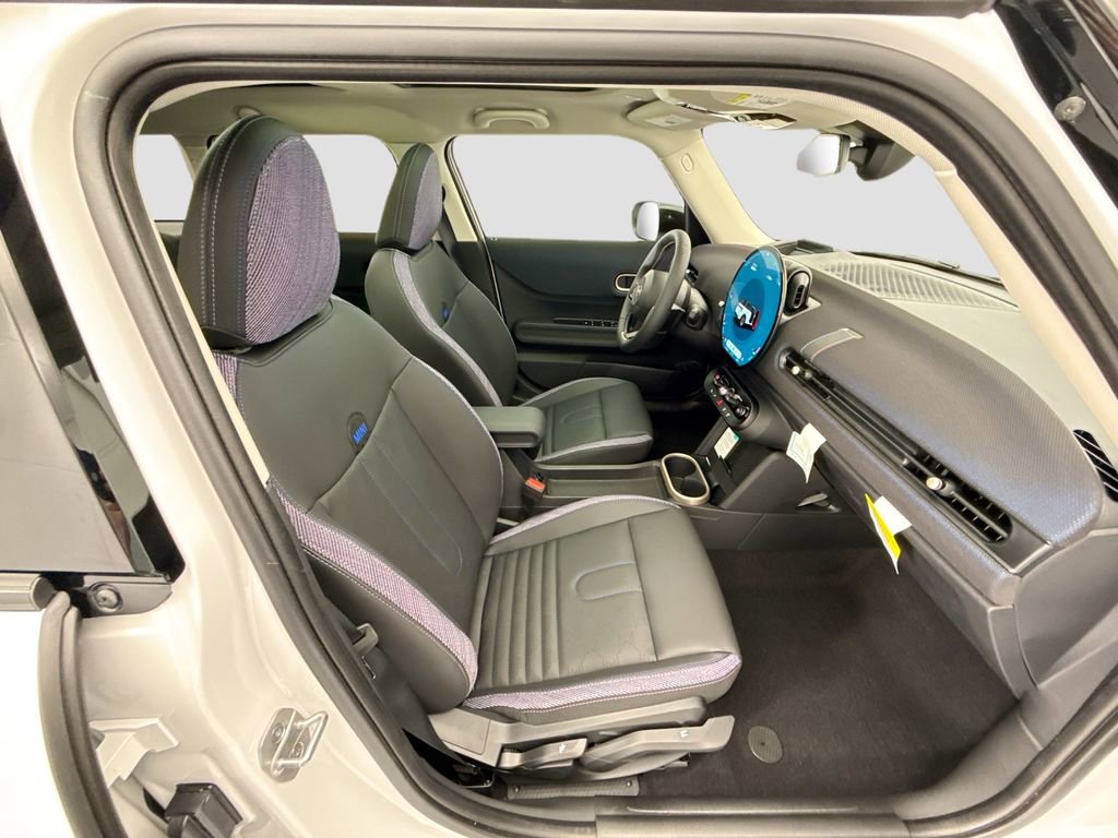 New 2026 MINI Cooper 4-Door Hardtop FWD image 19