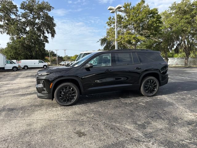New 2026 Chevrolet Traverse LT w/ Midnight/Sport Edition FWD image 3
