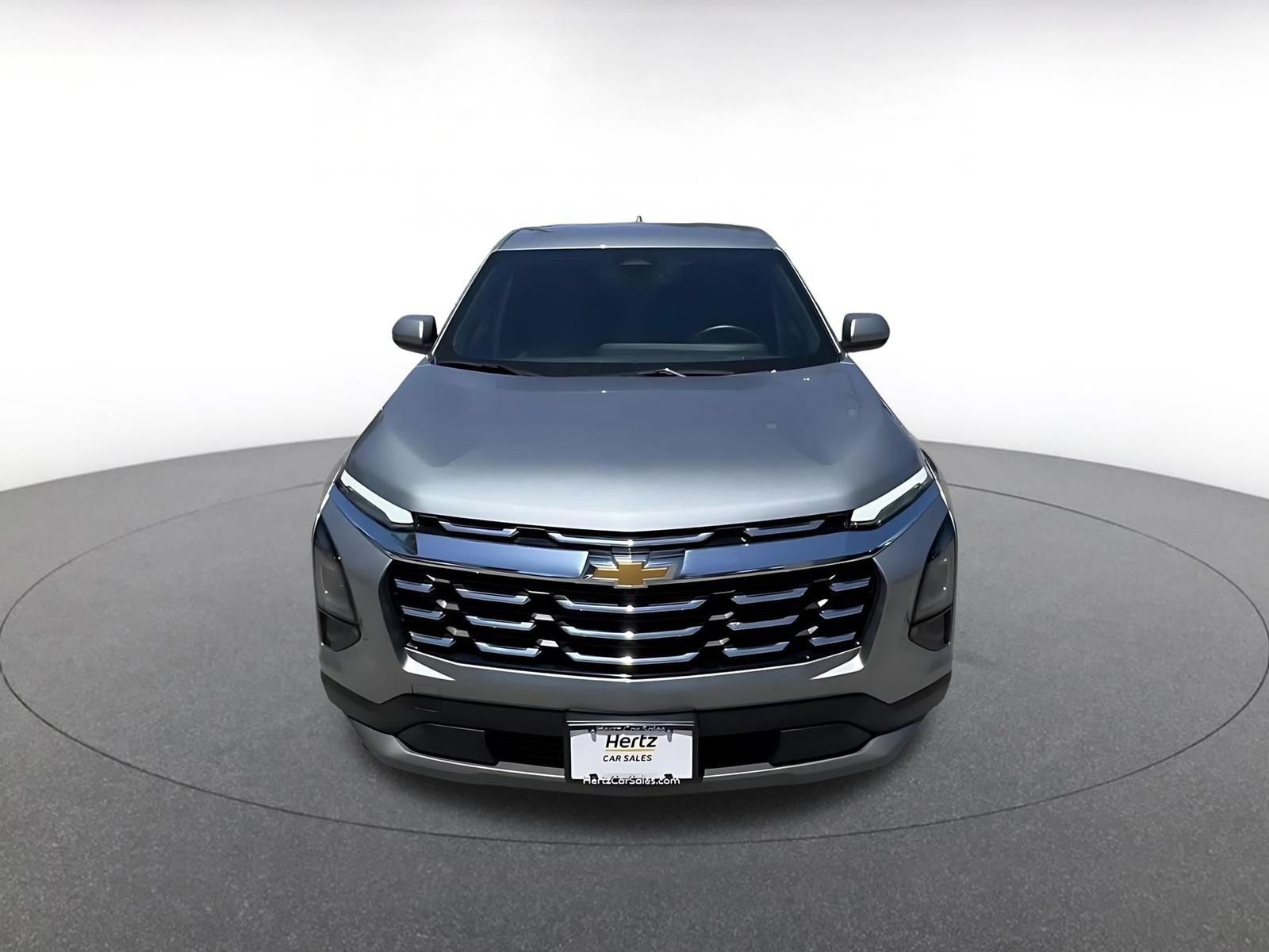 Used 2025 Chevrolet Equinox LT FWD image 4