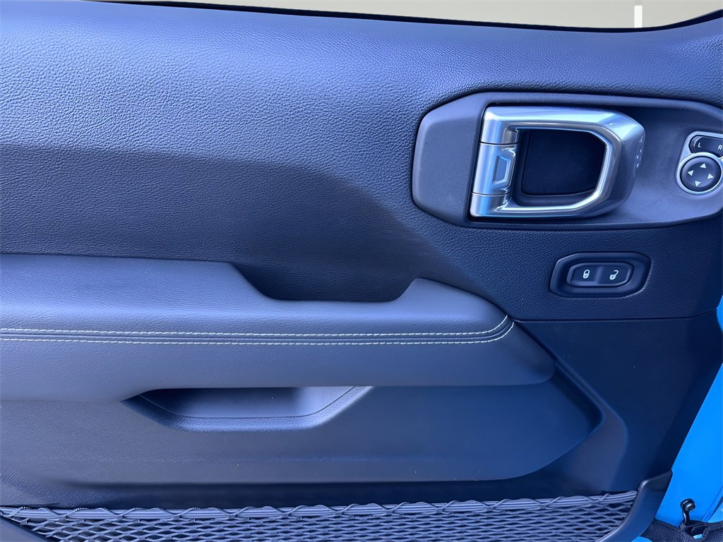 Used 2021 Jeep Wrangler Unlimited Sahara image 29