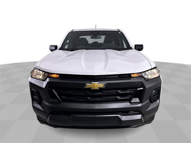 Used 2024 Chevrolet Colorado W/T image 3
