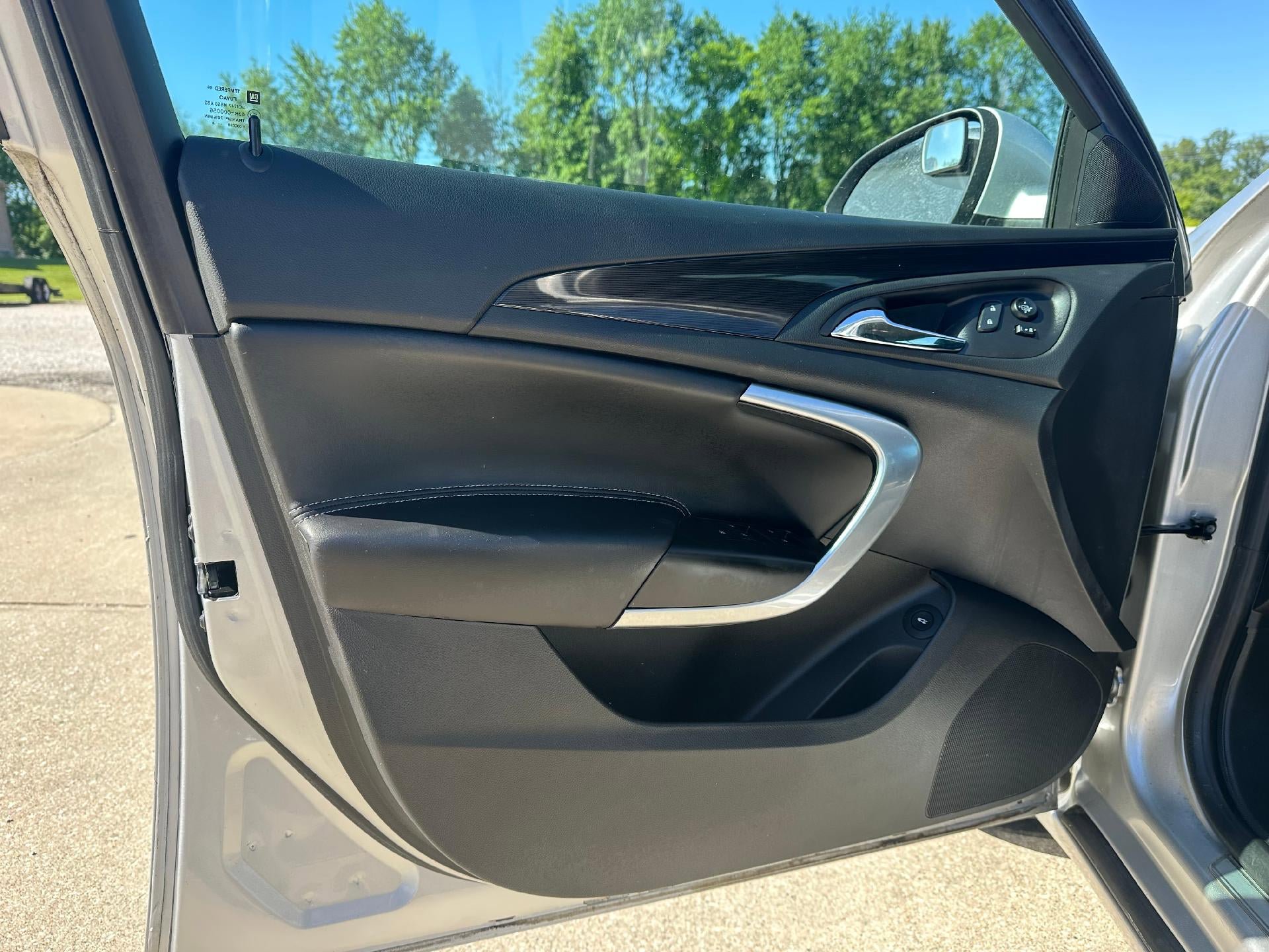 Used 2014 Buick Regal Premium FWD image 13