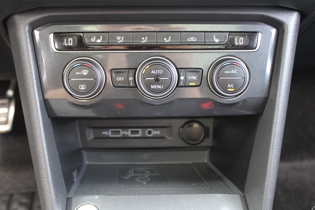 Certified 2020 Volkswagen Tiguan SEL Premium R-Line image 19