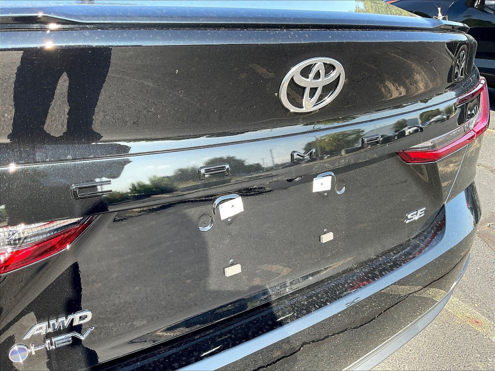 Used 2026 Toyota Camry SE AWD/4WD image 13