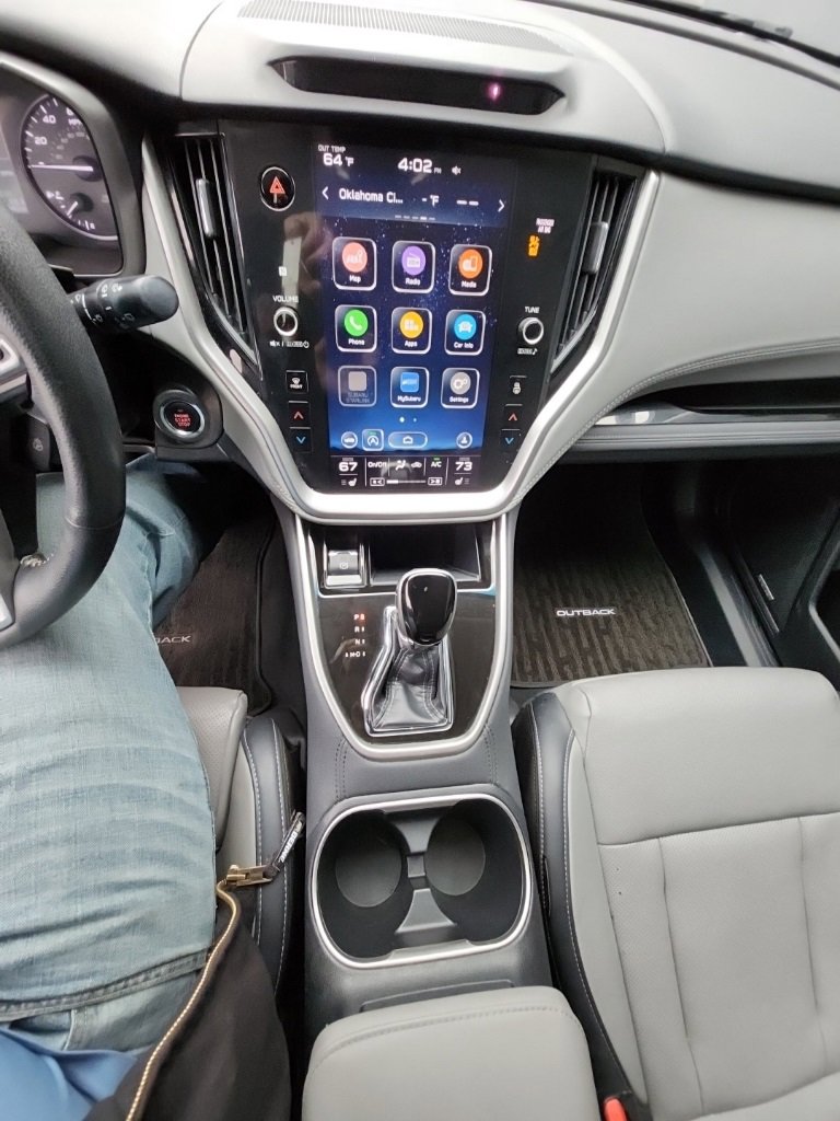 Used 2022 Subaru Outback Limited image 17