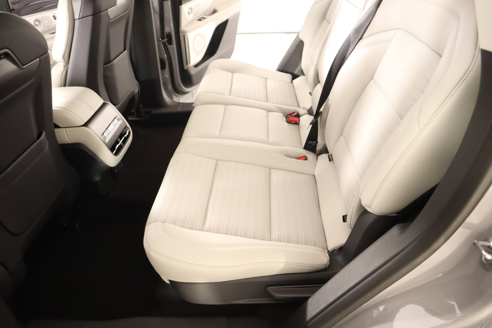 New 2026 Lincoln Nautilus Reserve AWD/4WD image 11