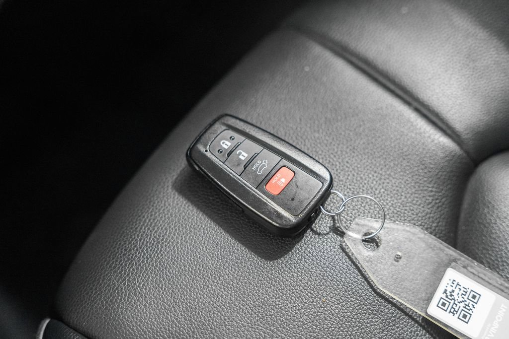 Used 2023 Toyota Highlander XLE image 44