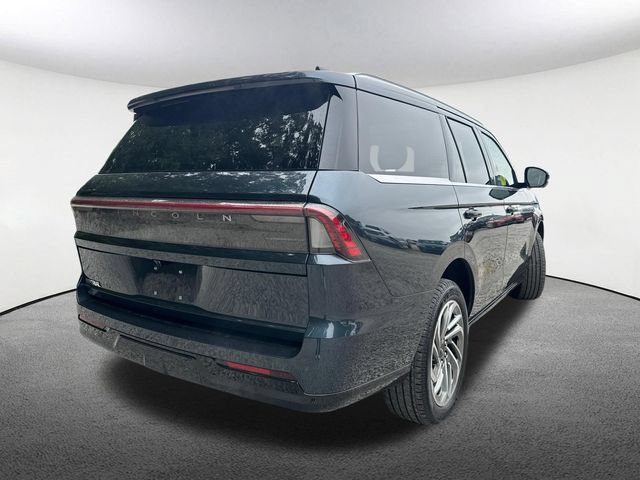 Used 2025 Lincoln Navigator Reserve AWD/4WD image 14