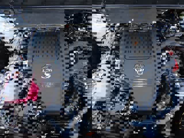 Used 2024 Toyota Highlander Limited image 10