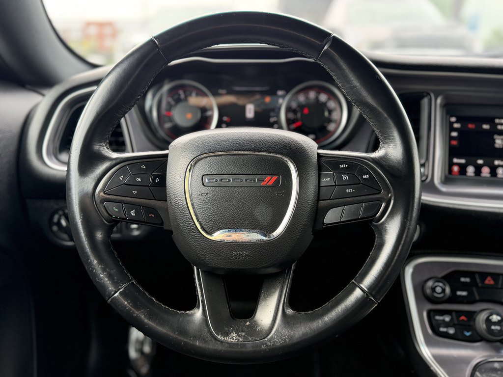 Used 2018 Dodge Challenger SXT RWD image 14