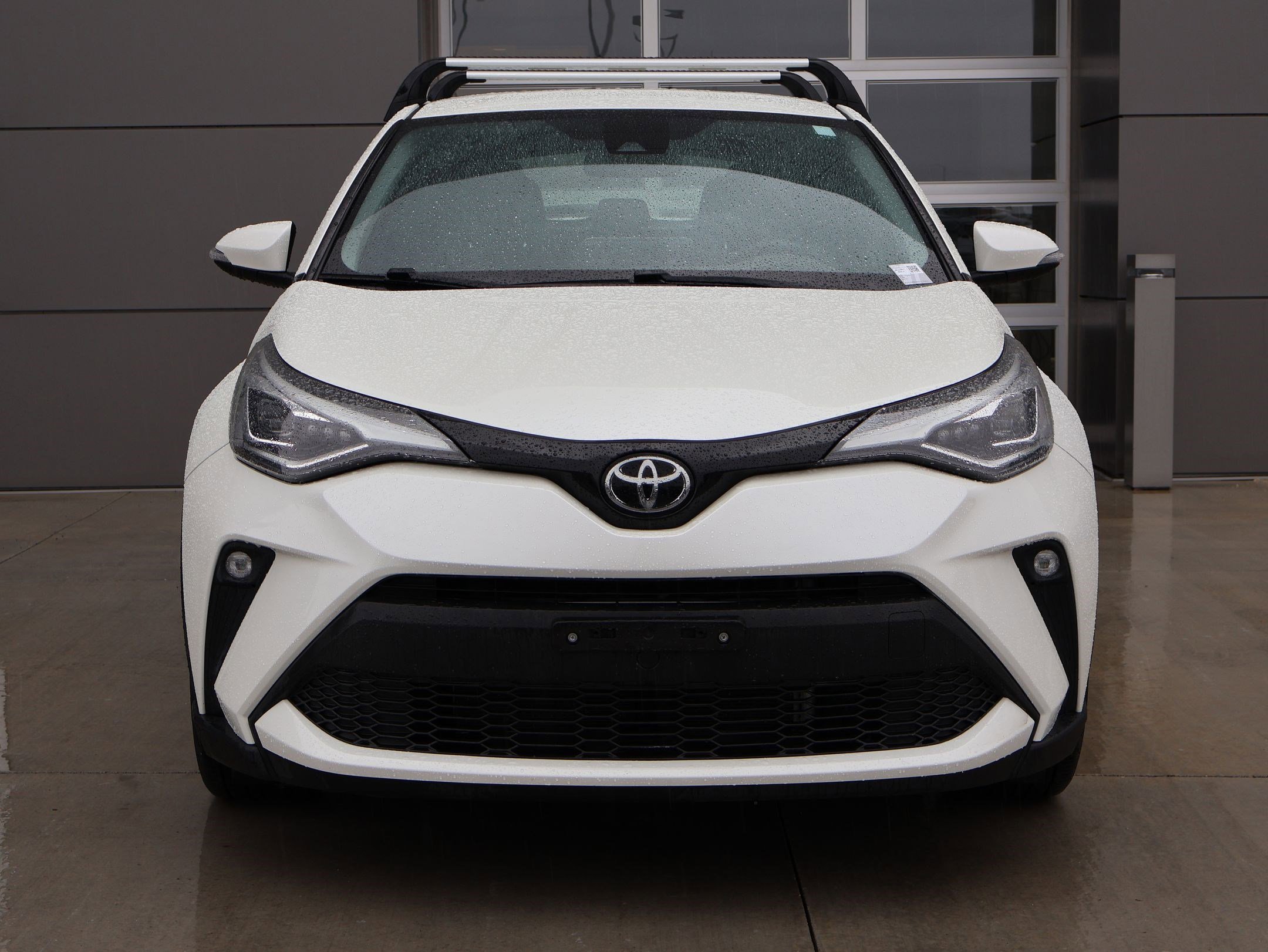 Used 2021 Toyota C-HR Limited image 2