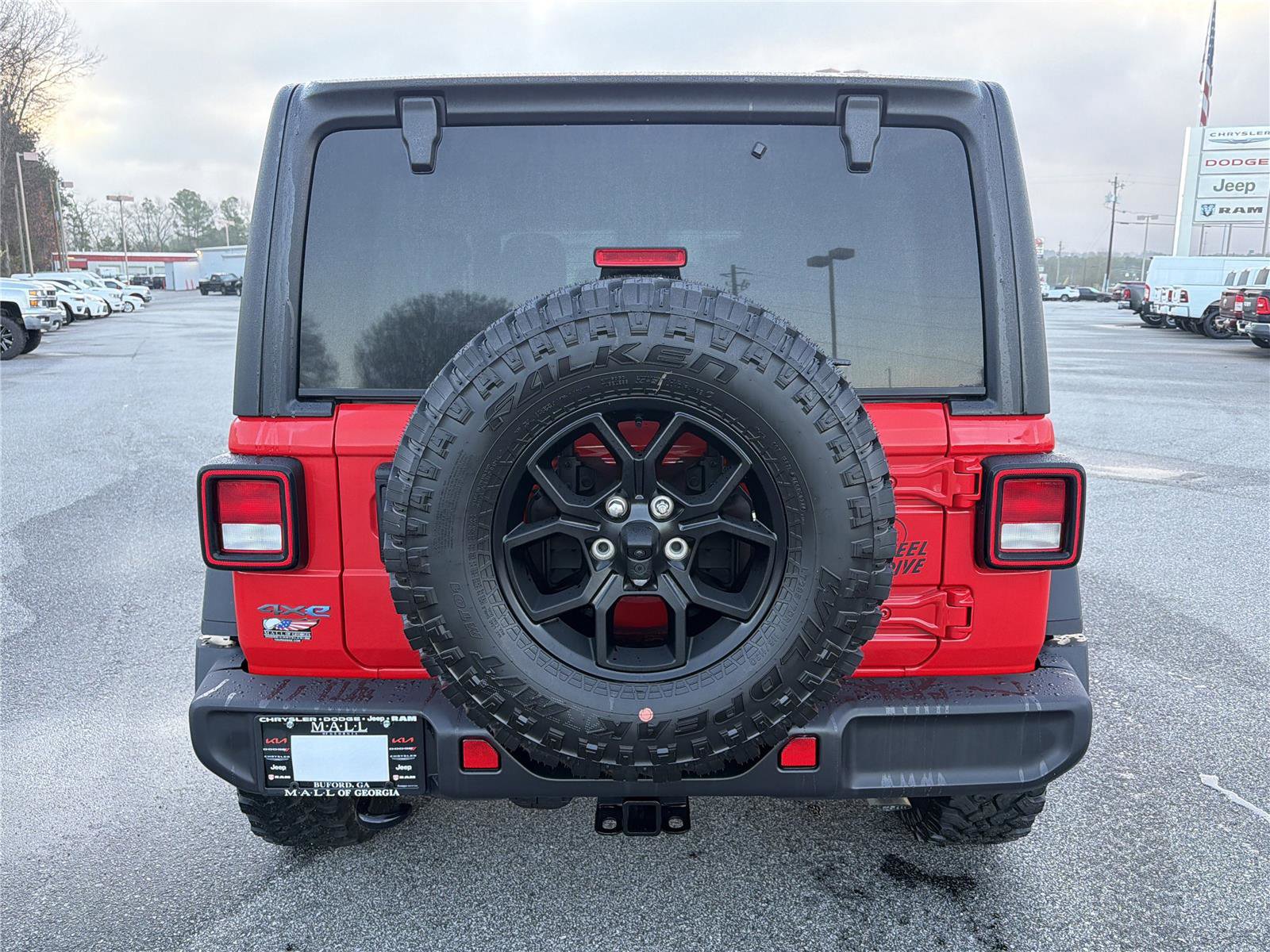 Used 2025 Jeep Wrangler Willys image 6