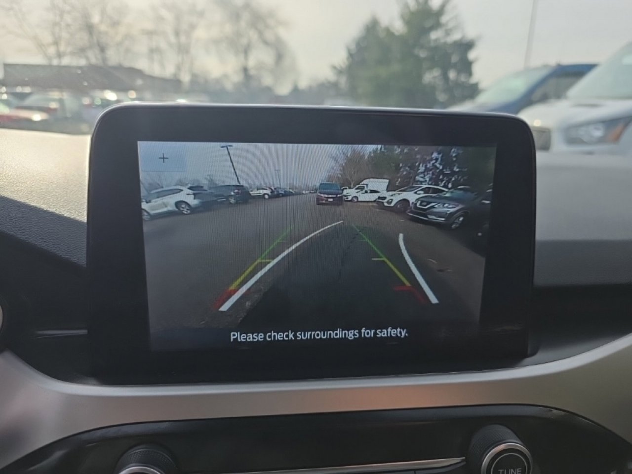 Used 2020 Ford Escape SE image 29