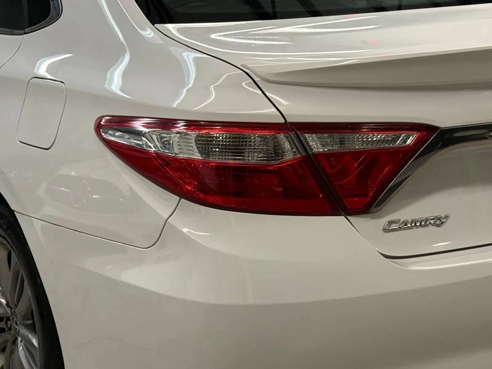 Used 2017 Toyota Camry SE FWD image 10