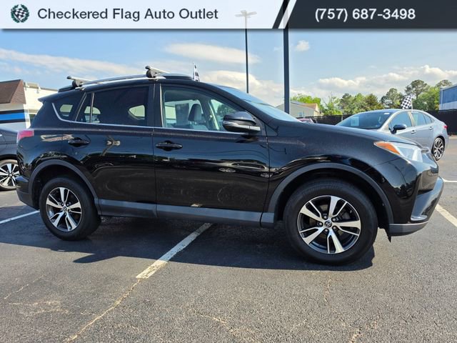 Used 2017 Toyota RAV4 XLE w/ Plus Special Value Package AWD/4WD image 10