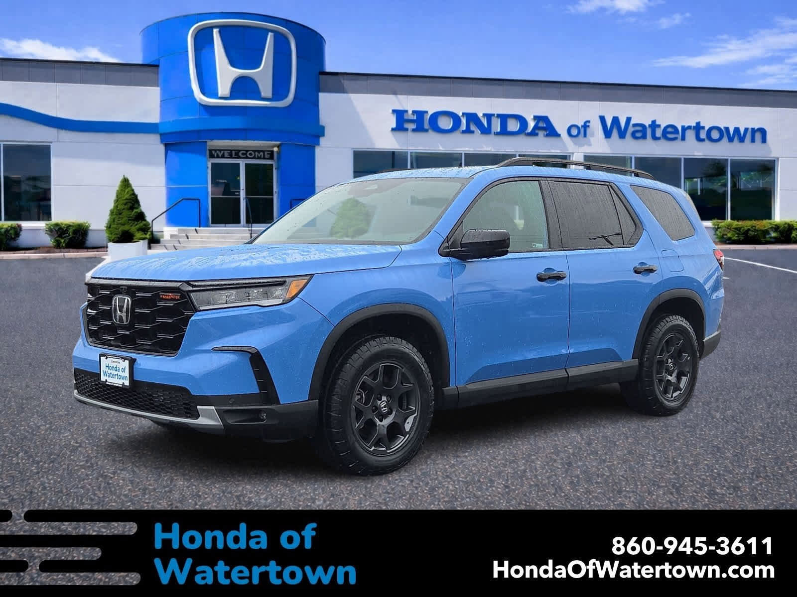 Used 2025 Honda Pilot TrailSport image 1