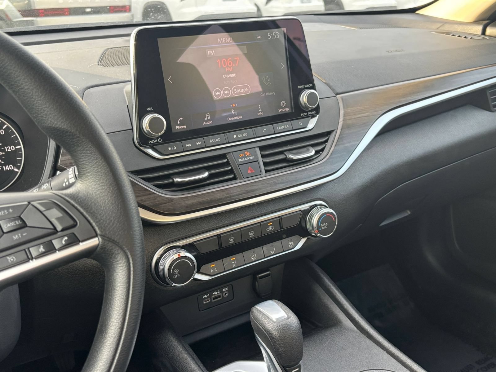 Used 2026 Nissan Altima 2.5 SV FWD image 14