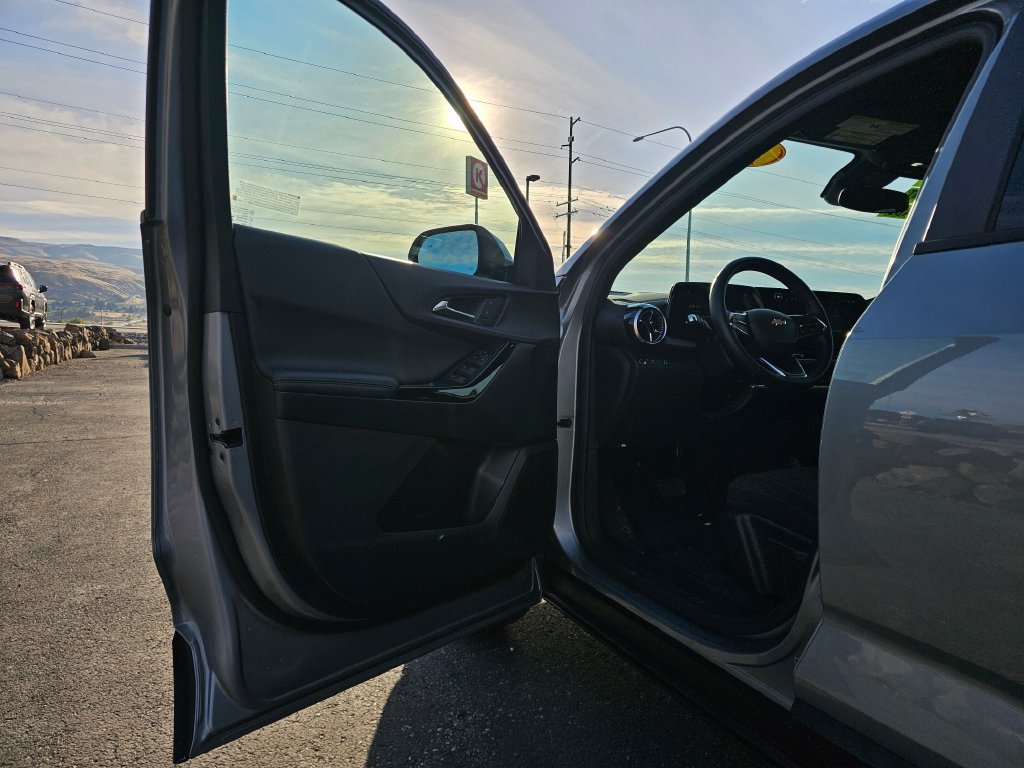 Certified 2026 Chevrolet Equinox LT AWD/4WD image 27