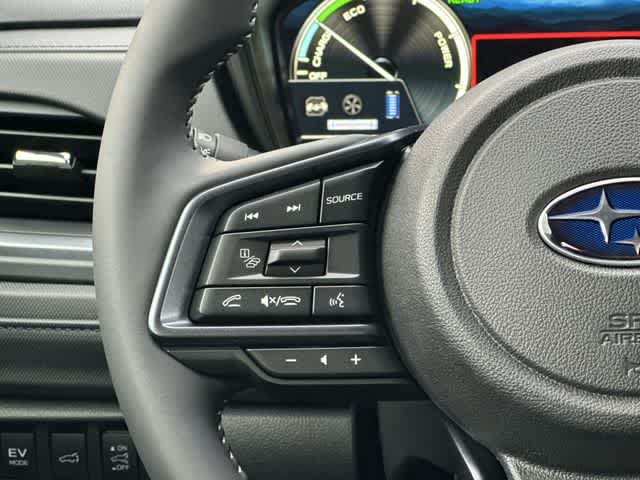 Used 2025 Subaru Forester Limited AWD/4WD image 9
