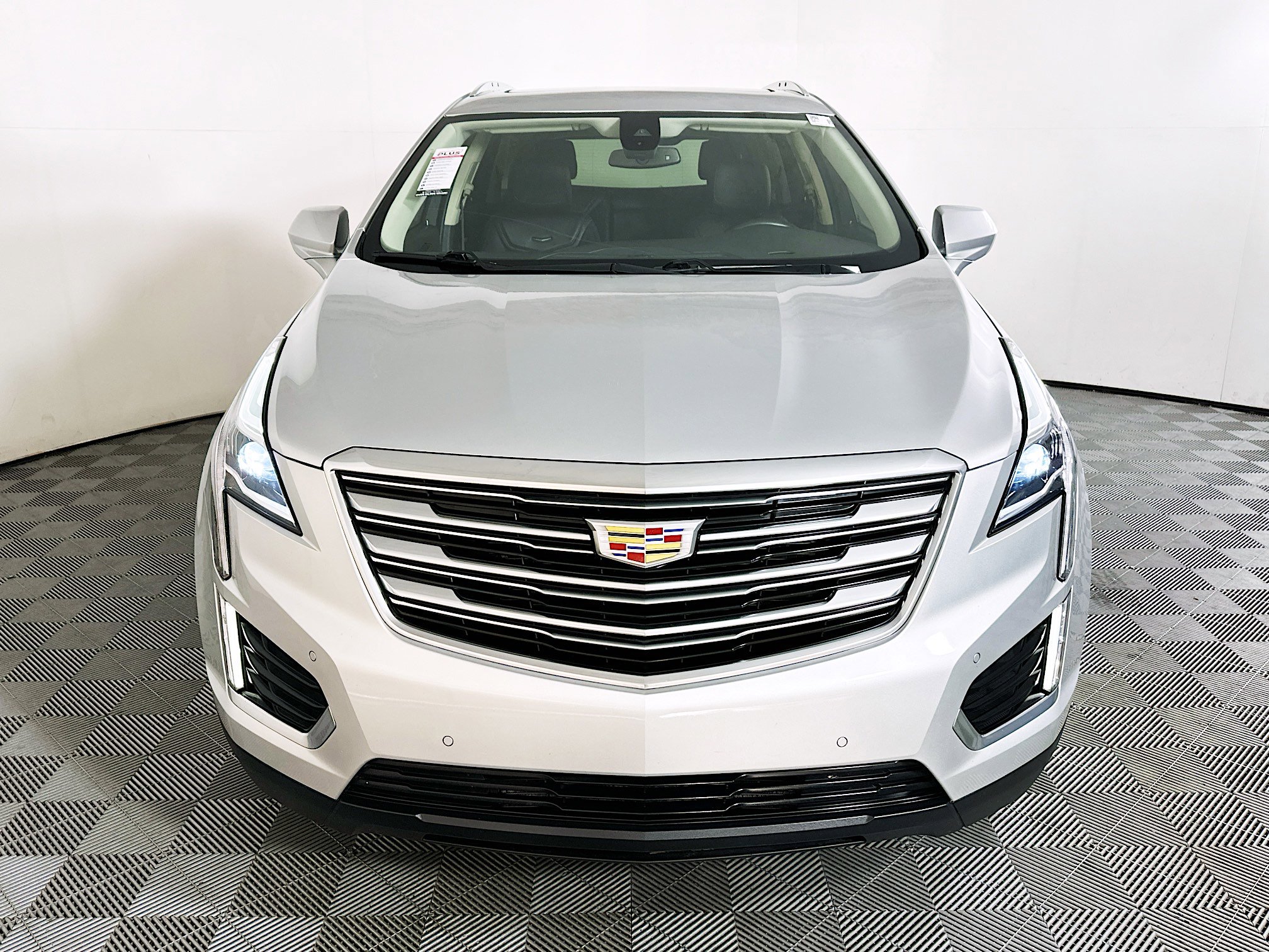 Used 2018 Cadillac XT5 Premium Luxury image 8