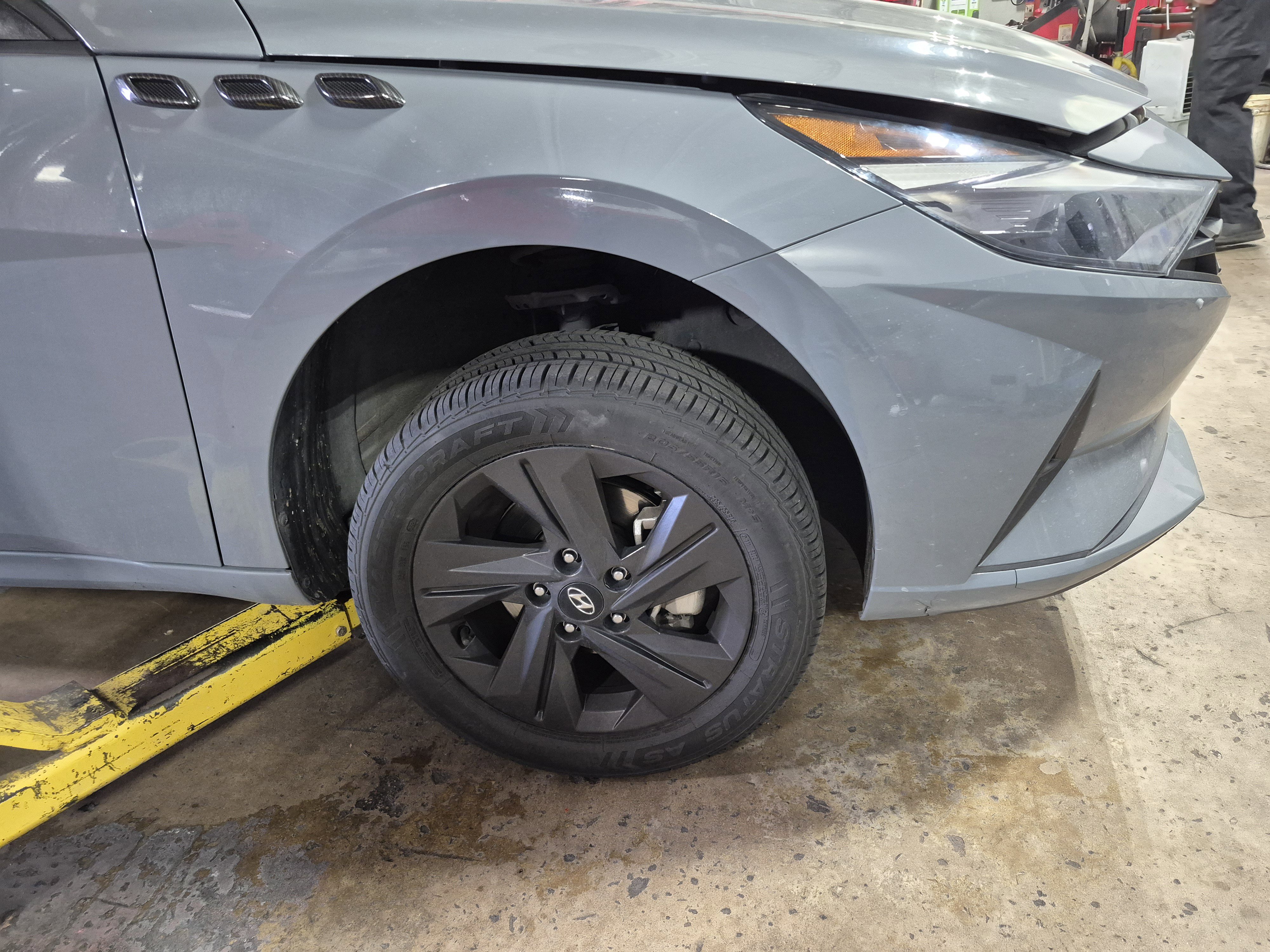 Used 2021 Hyundai Elantra SEL image 5